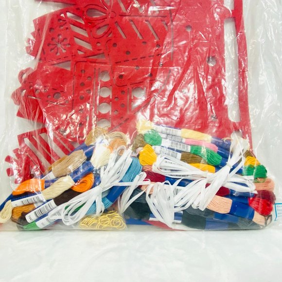 Rare Craftways Merry Christmas Advent Calendar Kit - NWT - Picture 7 of 7